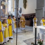 Fronleichnam-Festgottesdienst-Gesang-vor-Evangelium