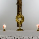 Pfarrhof-Wolfsberg-Naechtliche-Anbetung-Monstranz_2