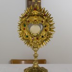 Pfarrhof-Wolfsberg-Naechtliche-Anbetung-Monstranz_3