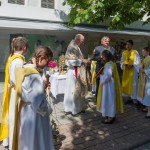 Fronleichnam-Fronleichnamsprozession-Offnerplatzl-Dechant-Hofer-Ministranten_3