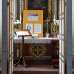 Lange-Nacht-der-Kirchen-Barmherzigkeitspfad-Pforte_2