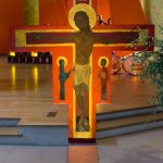 Taizé-Taizé-Kreuz-(Kreuzikone)-in-der-Versoehnungskirche