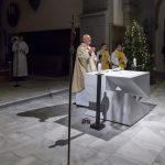 Christmette-Kreuzzeichen